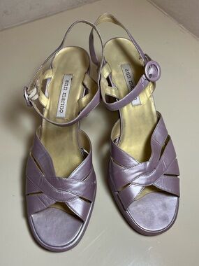 Pearlized lavender heels size 9